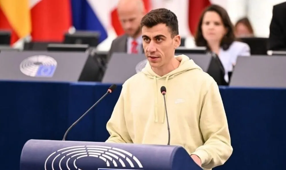 Αντιδράσεις για Φειδία Π. στη Μόσχα