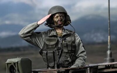 Μια τζιαι μόνη της