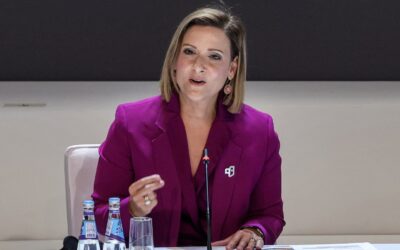 Πίσω από τον «λιθοβολισμό» των Πρώτων Κυριών